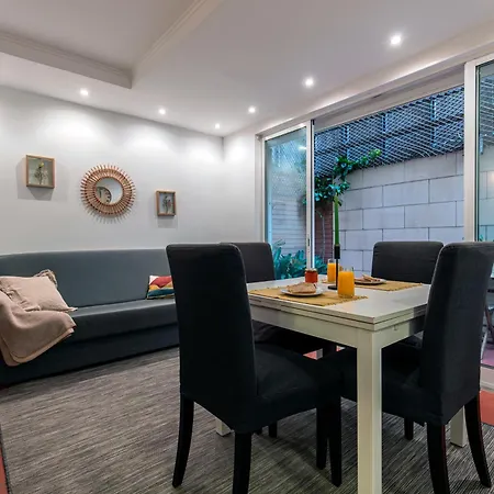 Comfortable Flat Near Marques De Pombal Апартаменты Лиссабон