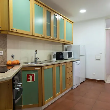 Comfortable Flat Near Marques De Pombal * Lissabon