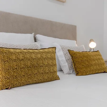 Comfortable Flat Near Marques De Pombal Apartment