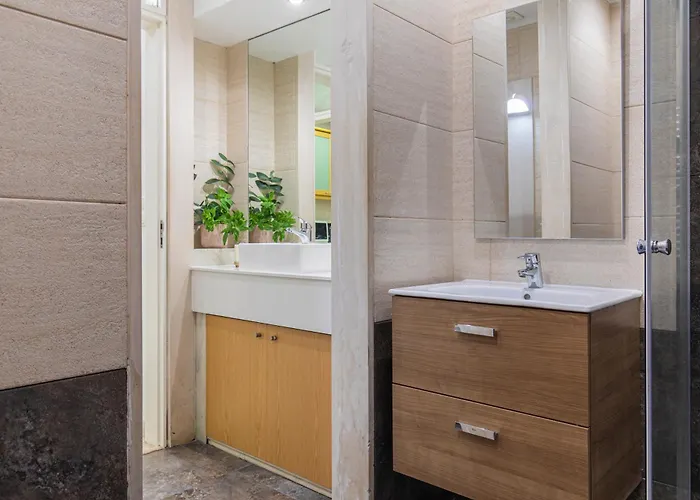 Comfortable Flat Near Marques De Pombal *